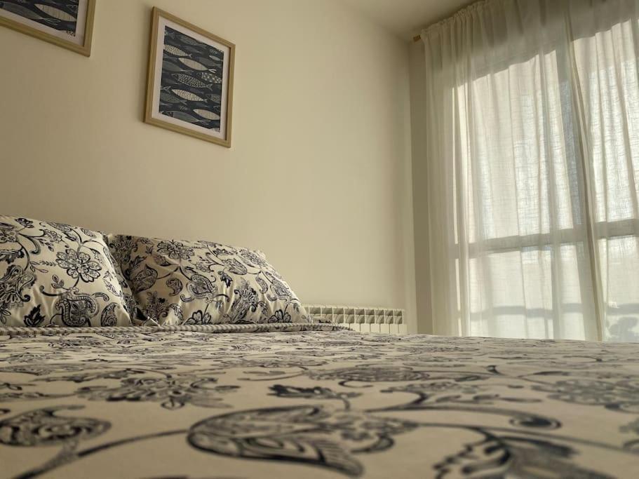 Apartamento A Pie De Playa La Pepa Burela Bagian luar foto