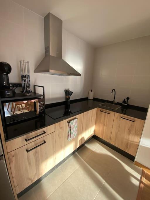 Apartamento A Pie De Playa La Pepa Burela Bagian luar foto
