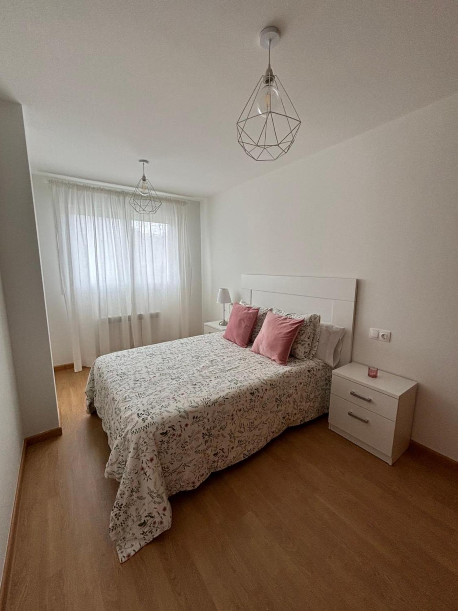 Apartamento A Pie De Playa La Pepa Burela Bagian luar foto